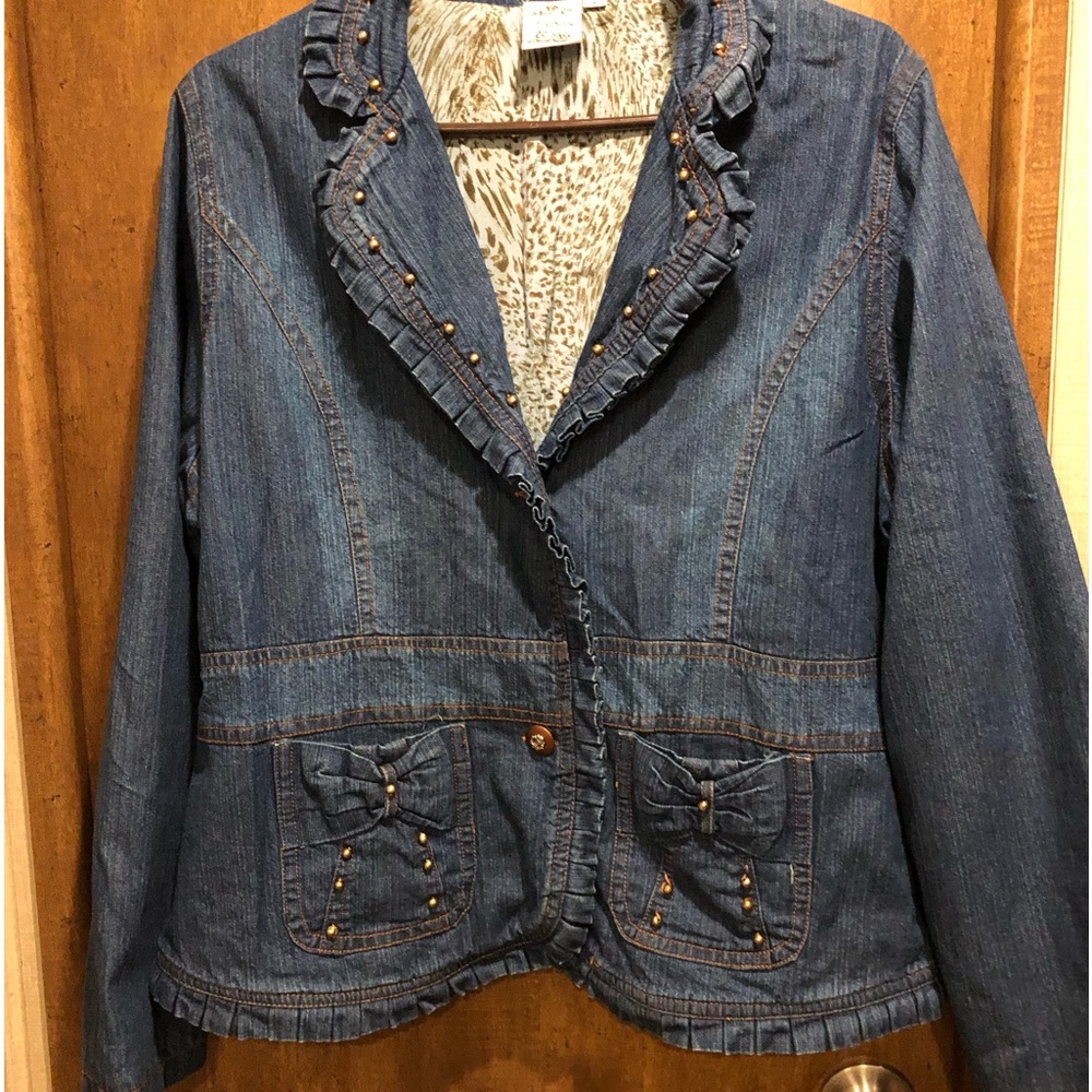 Beautifully decorated very feminine denim jacket size L by Parsley & Sage